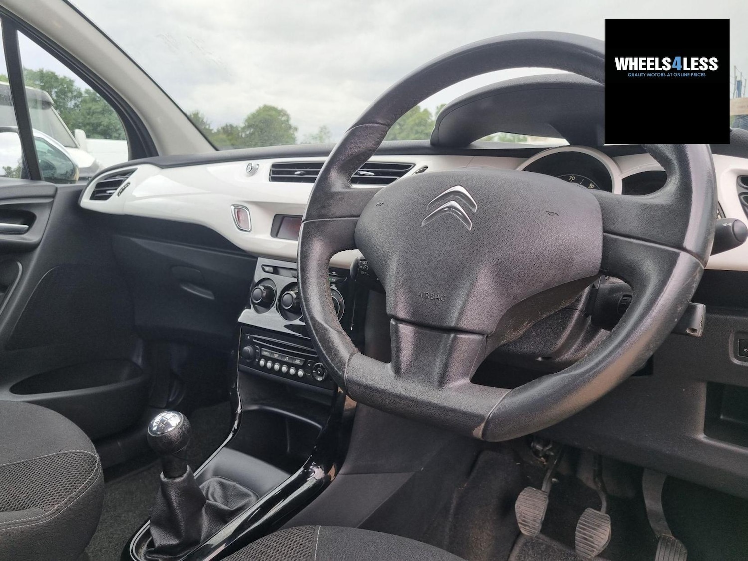 Used Citroen C3 2013 for sale - 76384615: Photo 25