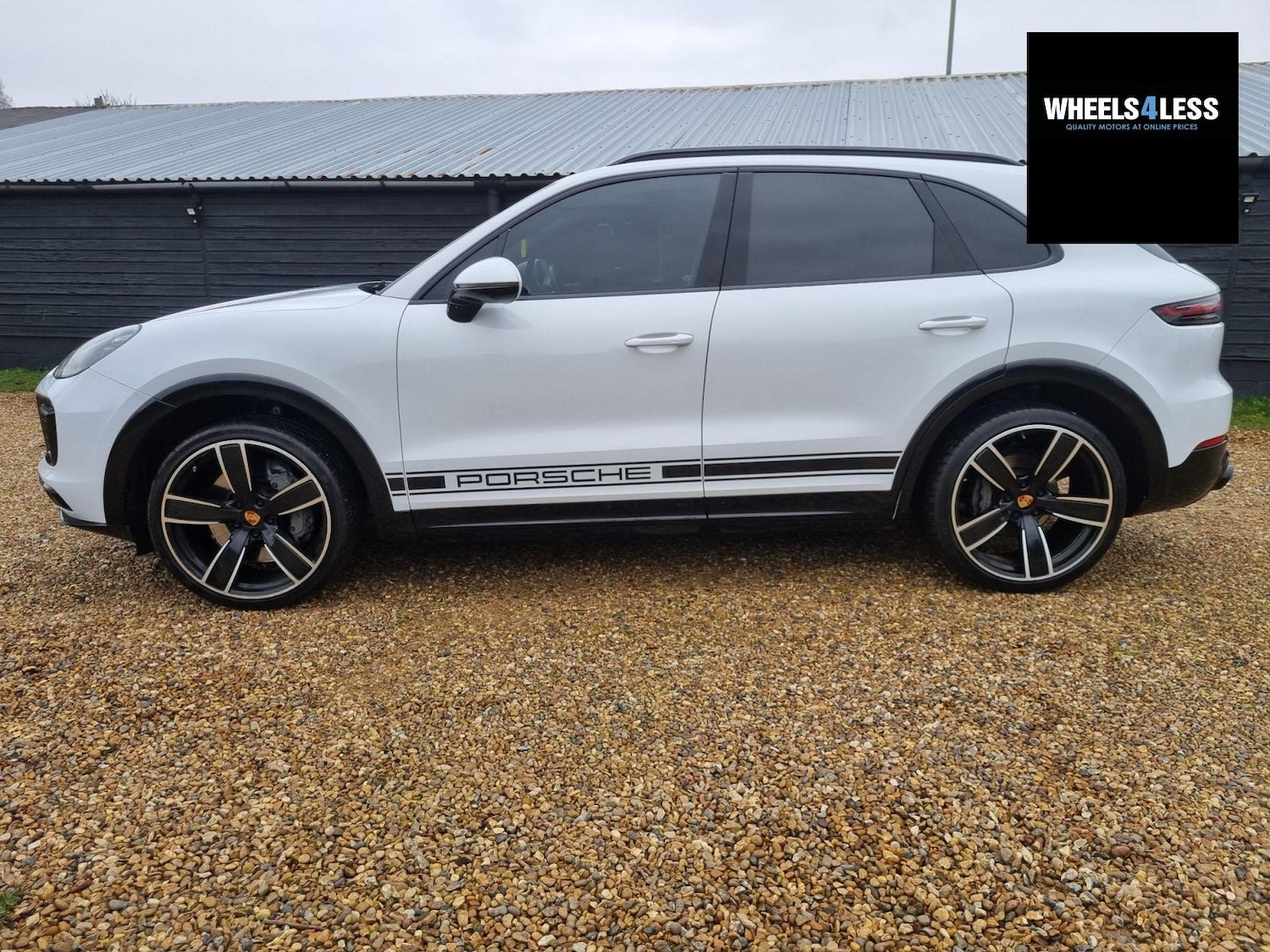 Used Porsche Cayenne 2018 for sale - 76384623: Photo 3