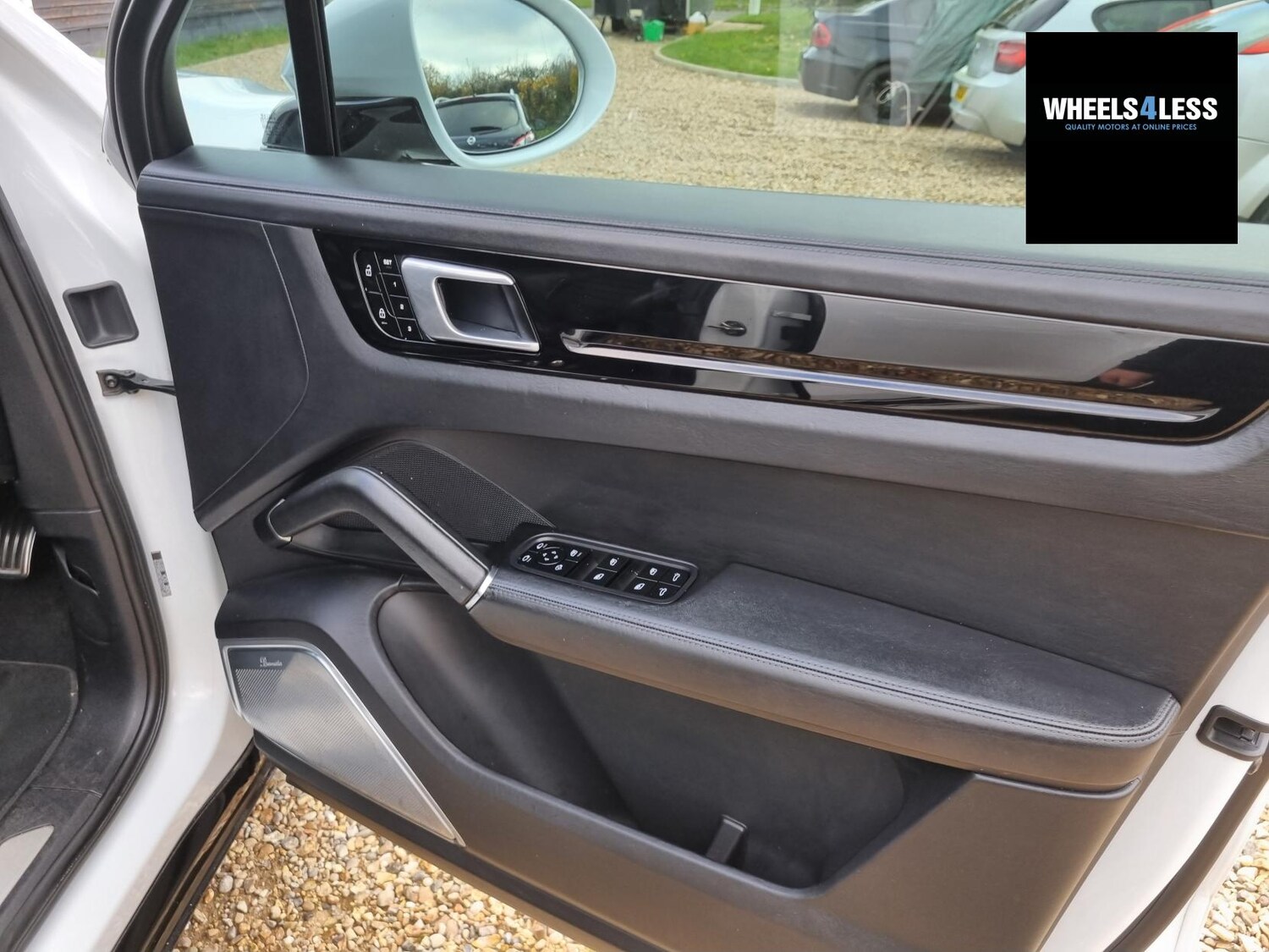 Used Porsche Cayenne 2018 for sale - 76384623: Photo 34