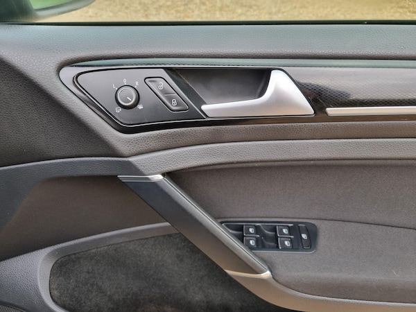 Used Volkswagen Golf 2014 for sale - 75634915: Photo 24
