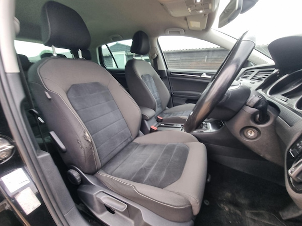 Used Volkswagen Golf 2014 for sale - 75634915: Photo 6