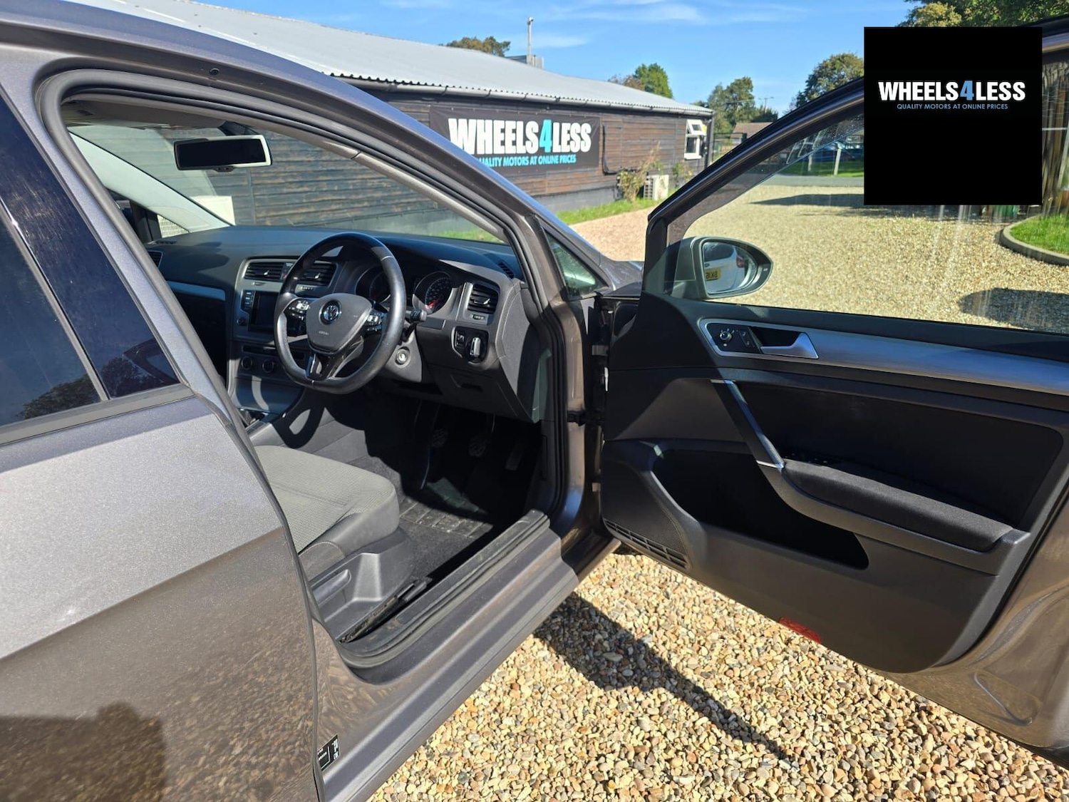 Used Volkswagen Golf 2014 for sale - 76384621: Photo 16