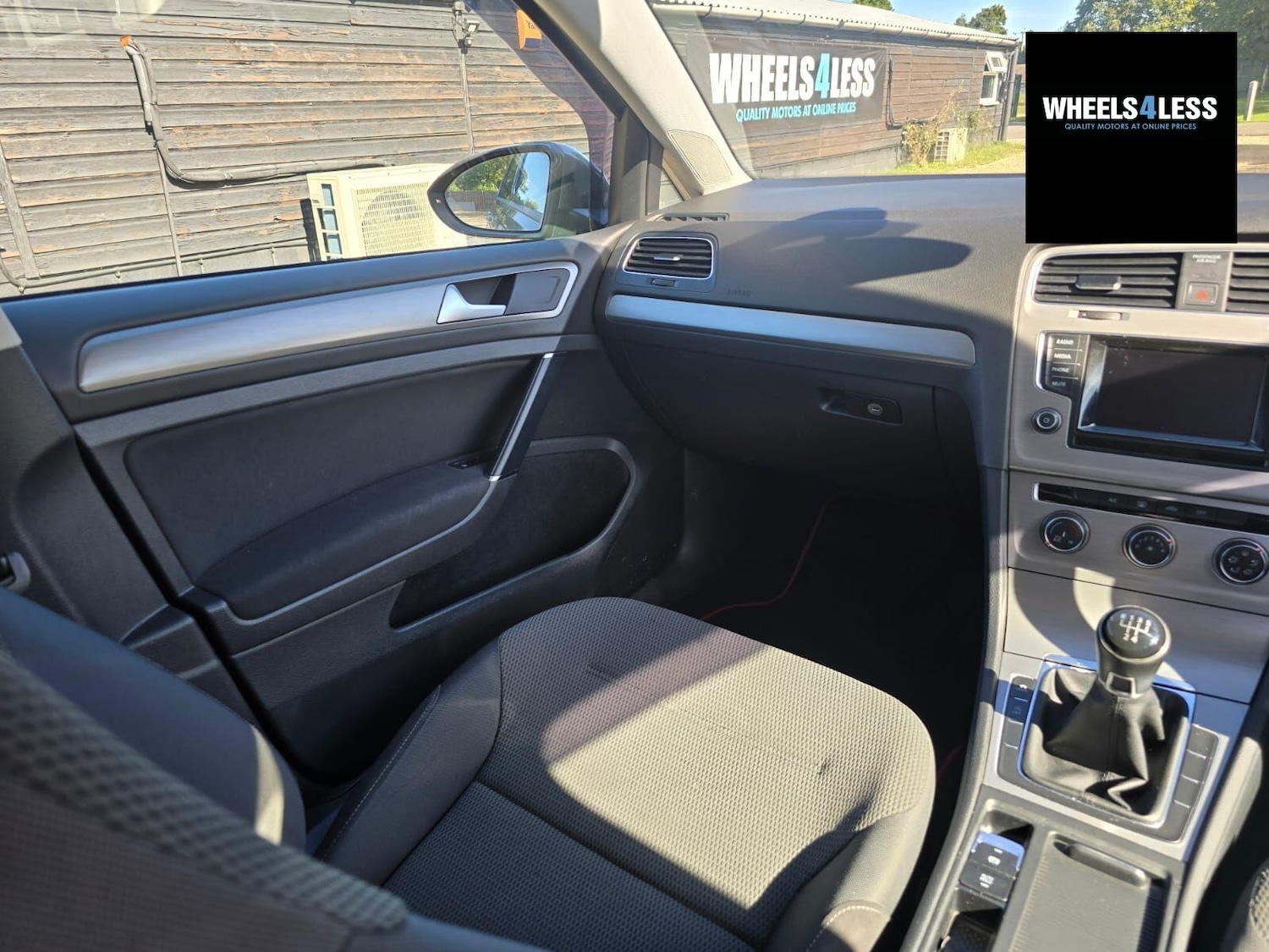 Used Volkswagen Golf 2014 for sale - 76384621: Photo 21