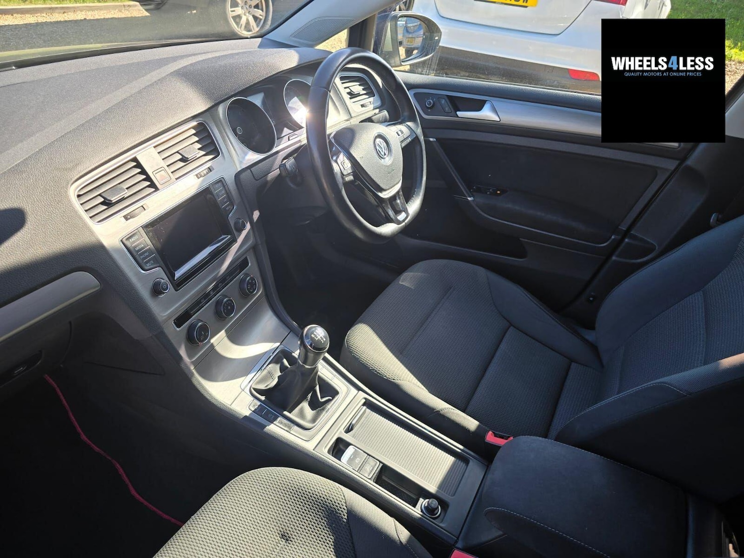 Used Volkswagen Golf 2014 for sale - 76384621: Photo 24