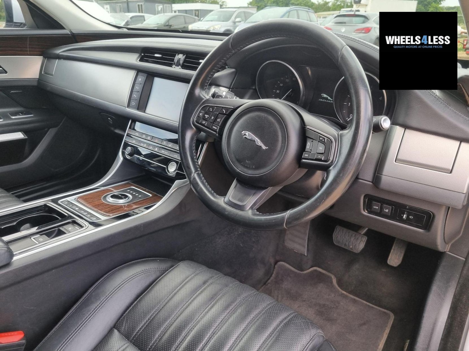 Used Jaguar XF 2016 for sale - 76384628: Photo 11