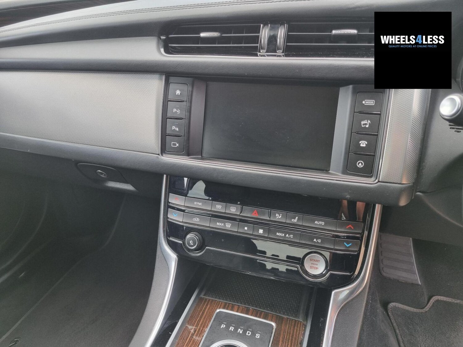 Used Jaguar XF 2016 for sale - 76384628: Photo 14