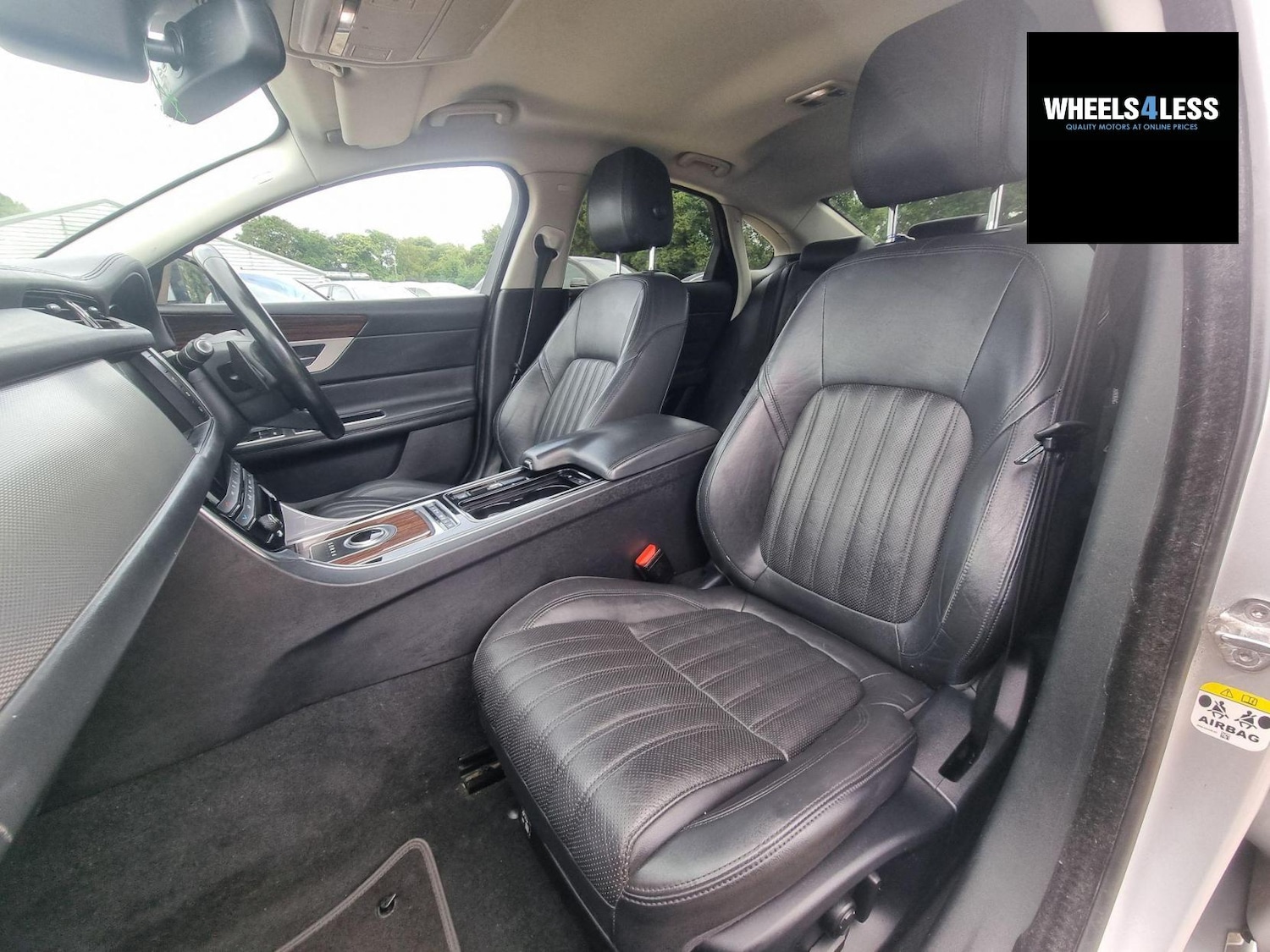 Used Jaguar XF 2016 for sale - 76384628: Photo 15