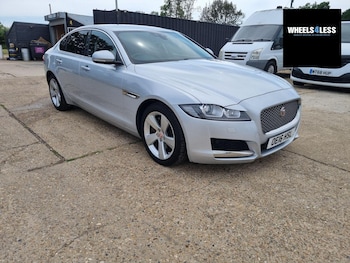Used Jaguar XF 2016 for sale - 76384628: Photo