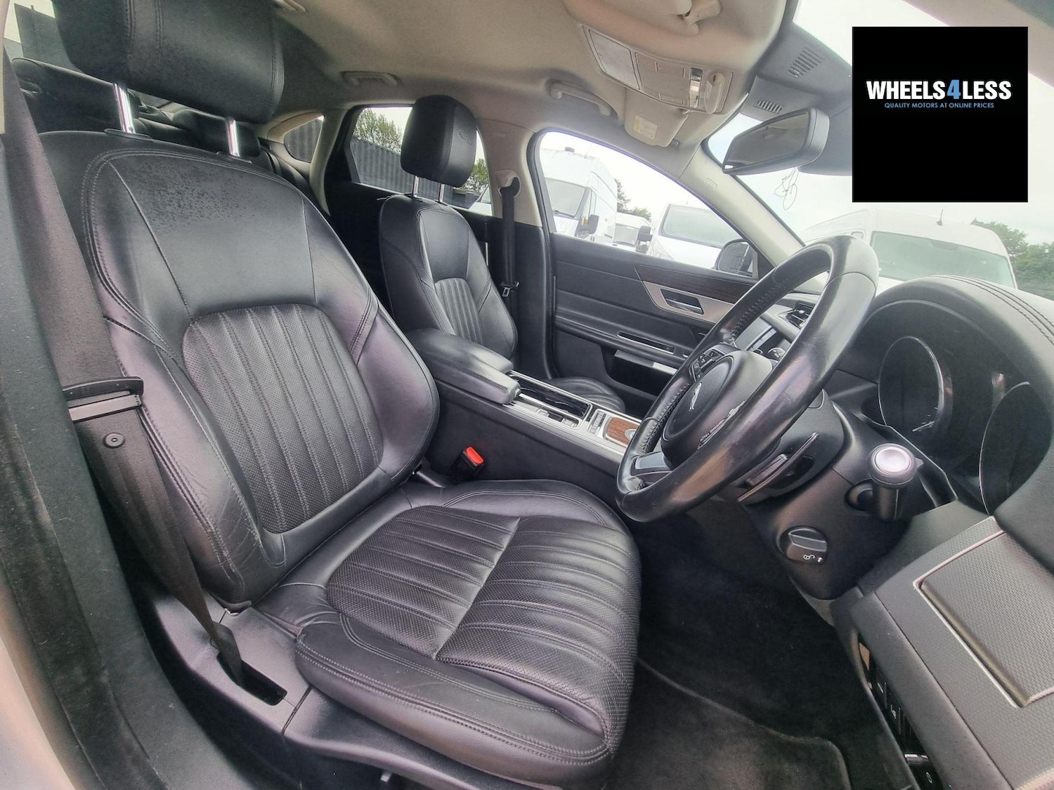 Used Jaguar XF 2016 for sale - 76384628: Photo 6