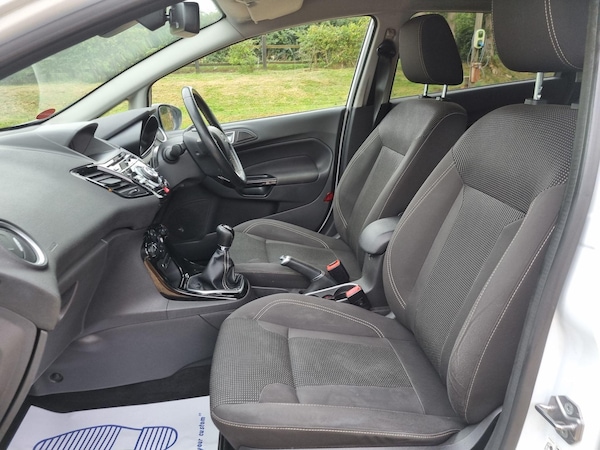 Used Ford Fiesta 2016 for sale - 75634910: Photo 31