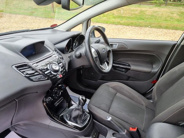 Used Ford Fiesta 2016 for sale - 75634910: Photo 33