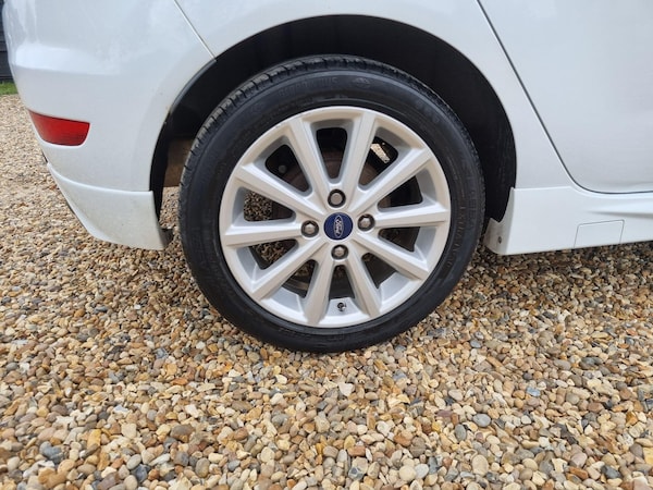 Used Ford Fiesta 2016 for sale - 75634910: Photo 3