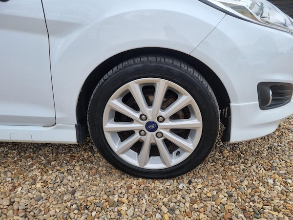 Used Ford Fiesta 2016 for sale - 75634910: Photo 5
