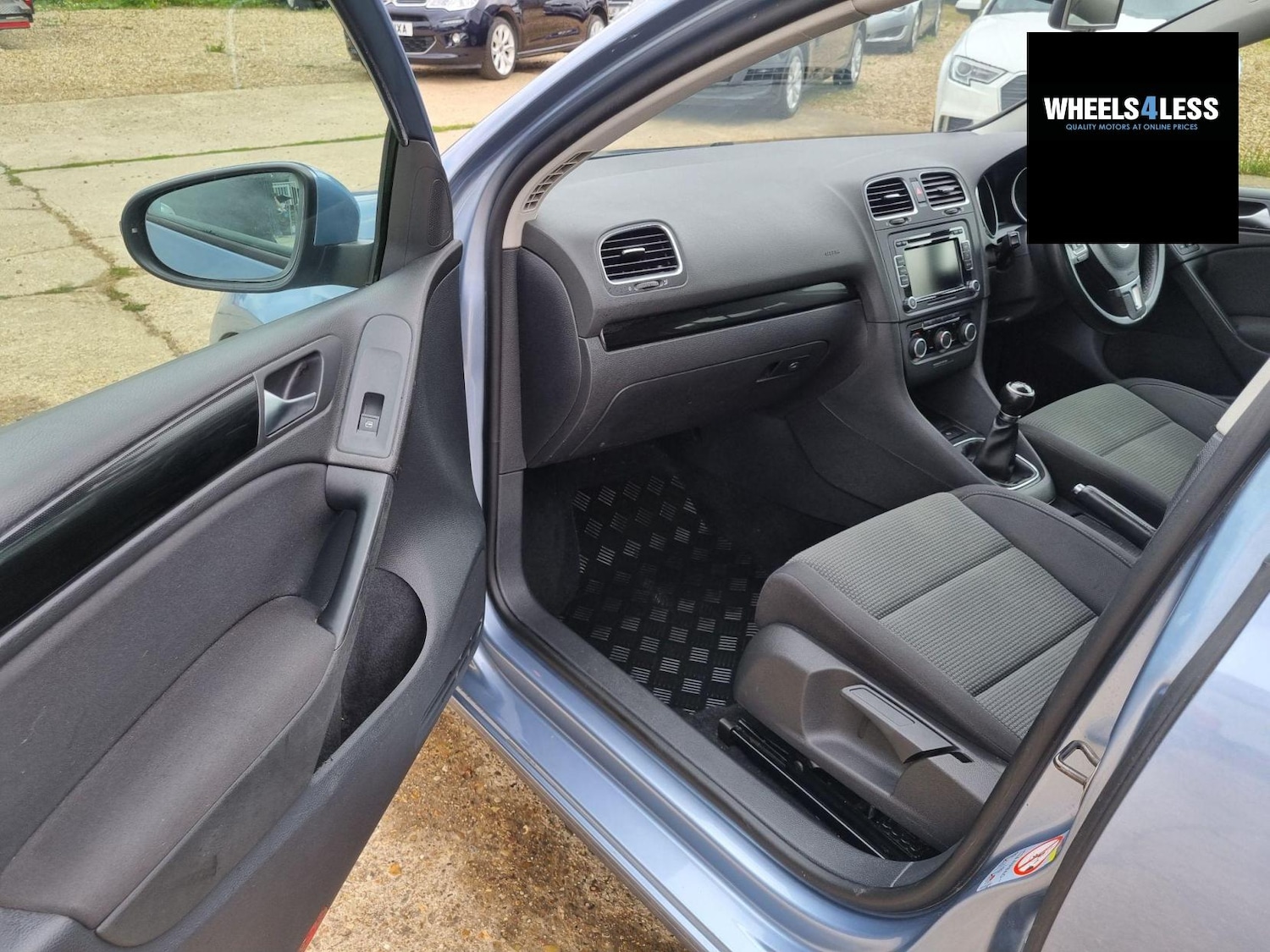 Used Volkswagen Golf 2011 for sale - 76384593: Photo 10