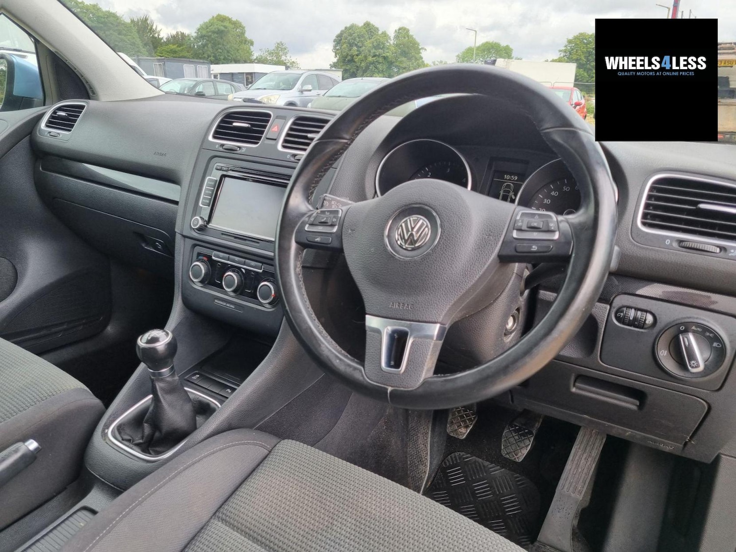 Used Volkswagen Golf 2011 for sale - 76384593: Photo 11