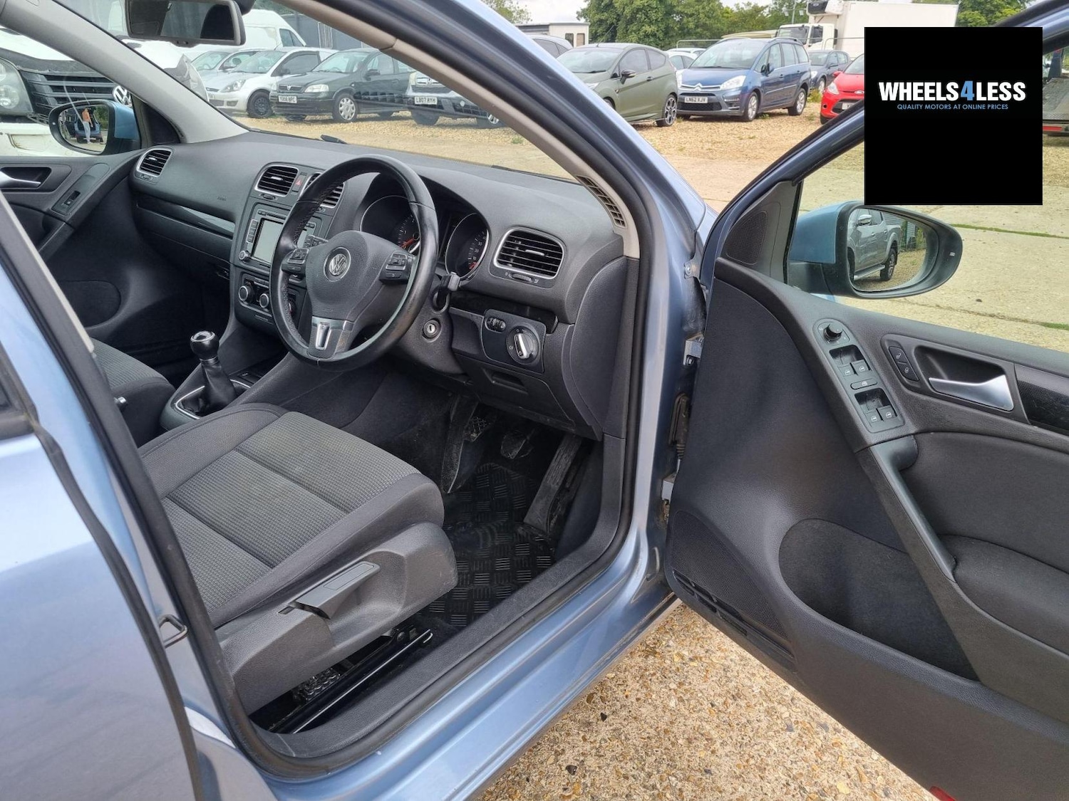 Used Volkswagen Golf 2011 for sale - 76384593: Photo 9