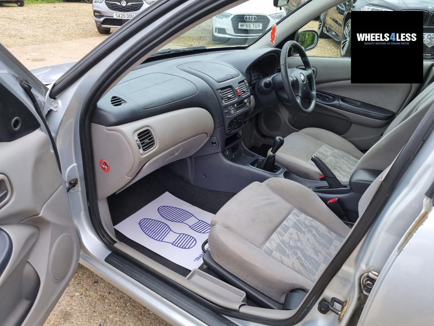 Used Nissan Almera 2002 for sale - 76384636: Photo 10