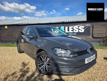Used Volkswagen Golf 2018 for sale - 79407848: Photo
