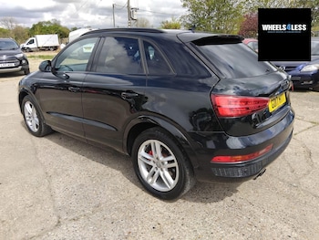 Used Audi Q3 2017 for sale - 76384634: Photo