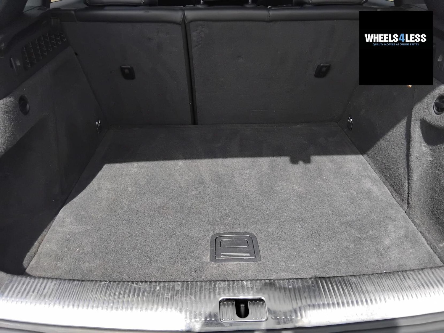 Used Audi Q3 2017 for sale - 76384634: Photo 8