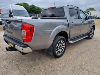 Used Nissan Navara 2017 for sale - 74598149: Photo