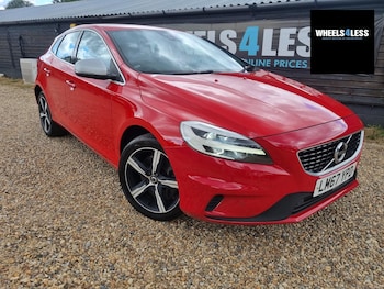 Used Volvo V40 2017 for sale - 79407832: Photo