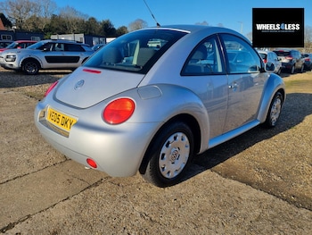 Used Volkswagen Beetle 2005 for sale - 76987587: Photo