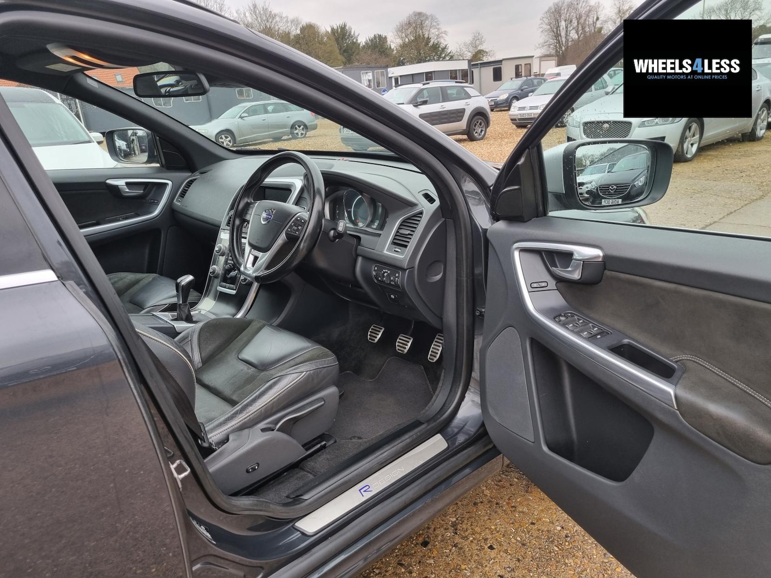 Used Volvo XC60 2015 for sale - 76918751: Photo 17