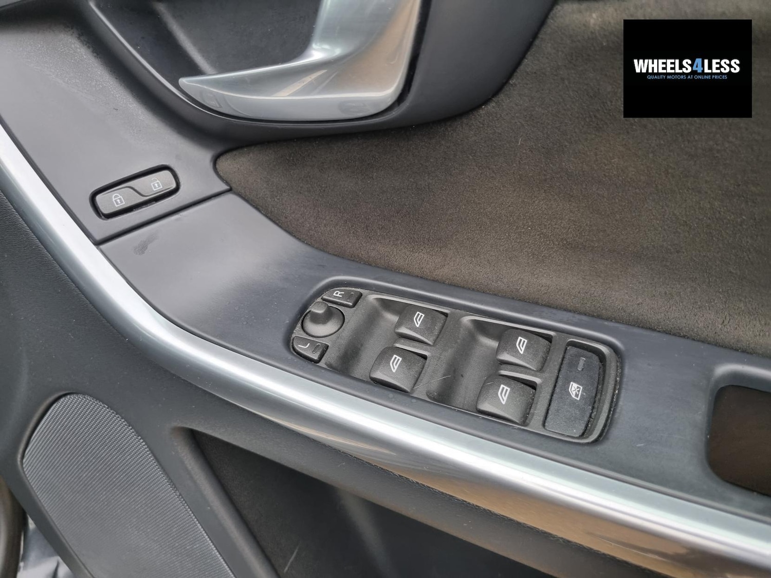 Used Volvo XC60 2015 for sale - 76918751: Photo 18