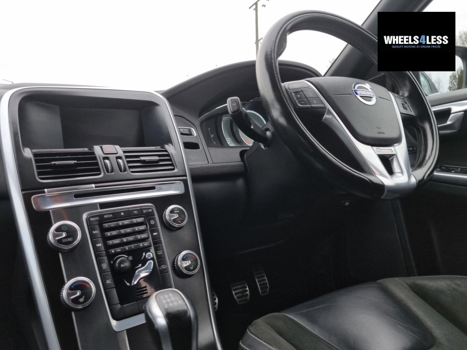 Used Volvo XC60 2015 for sale - 76918751: Photo 28