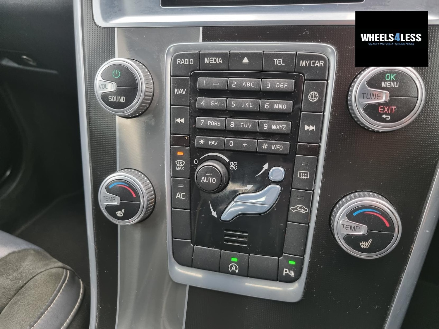 Used Volvo XC60 2015 for sale - 76918751: Photo 3