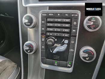 Used Volvo XC60 2015 for sale - 76918751: Photo