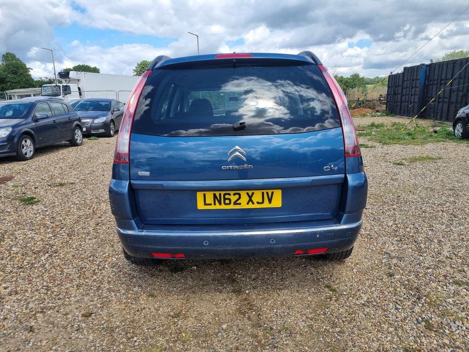 Vehicle 27