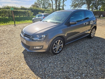Used Volkswagen Polo 2012 for sale - 76002238: Photo 2