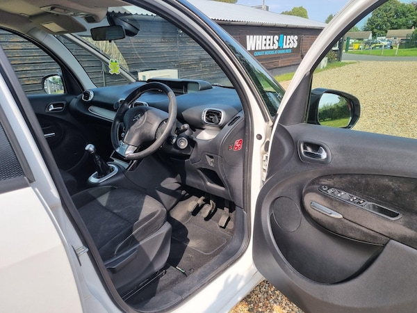 Used Citroen C3 Picasso 2010 for sale - 75478905: Photo 10