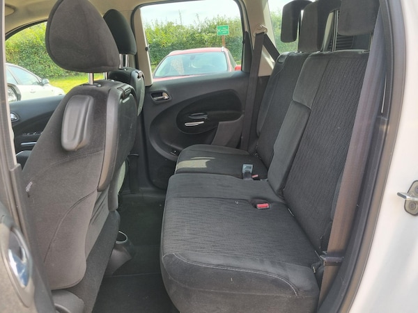 Used Citroen C3 Picasso 2010 for sale - 75478905: Photo 29