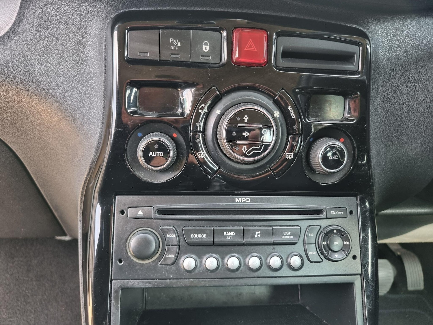Vehicle 35