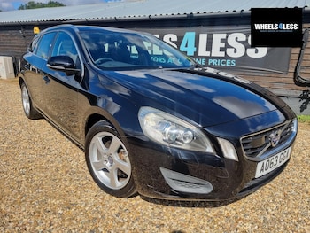 Used Volvo V60 2025 for sale - 79548488: Photo