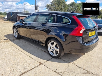 Used Volvo V60 2025 for sale - 79548488: Photo