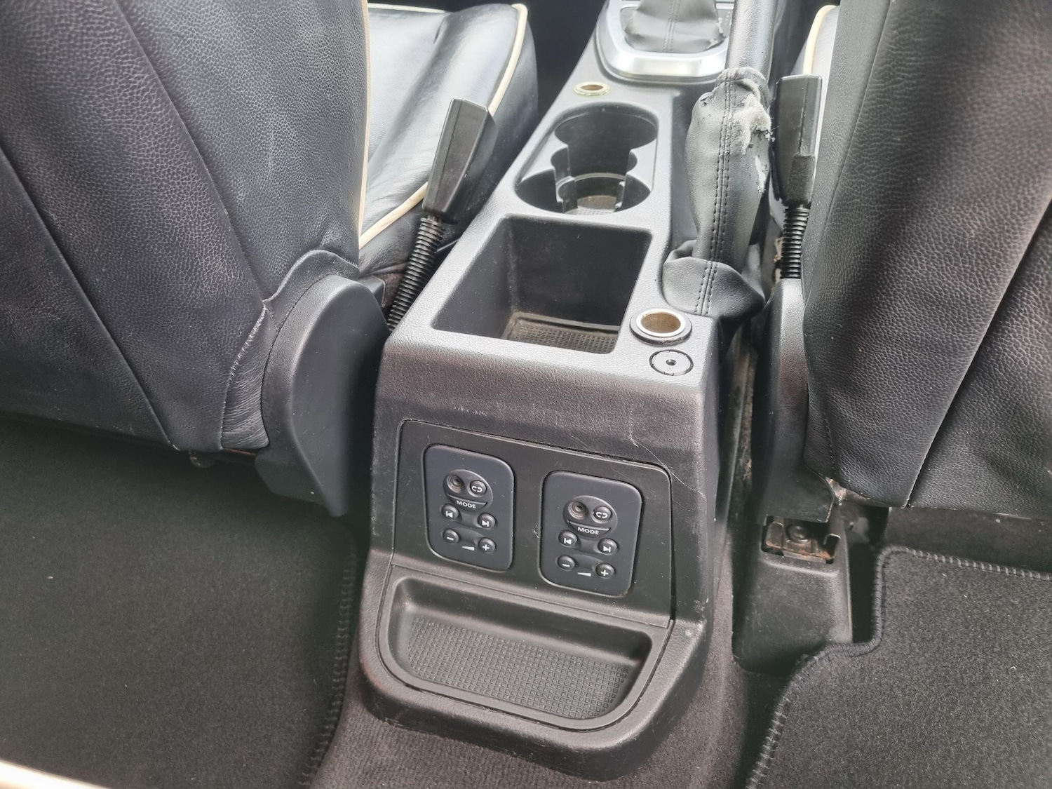 Vehicle 29