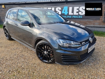 Used Volkswagen Golf 2015 for sale - 77791330: Photo