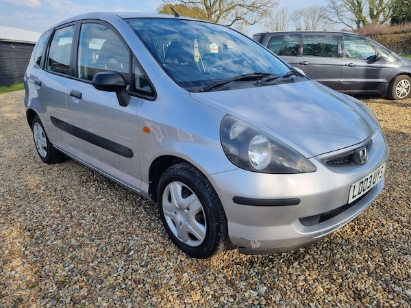 Used Honda Jazz 2003 for sale - 73982615: Photo 2