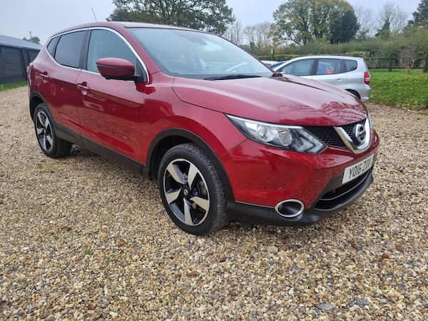 Used Nissan Qashqai 2016 for sale - 72803680: Photo 2
