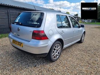 Used Volkswagen Golf 2003 for sale - 76384590: Photo