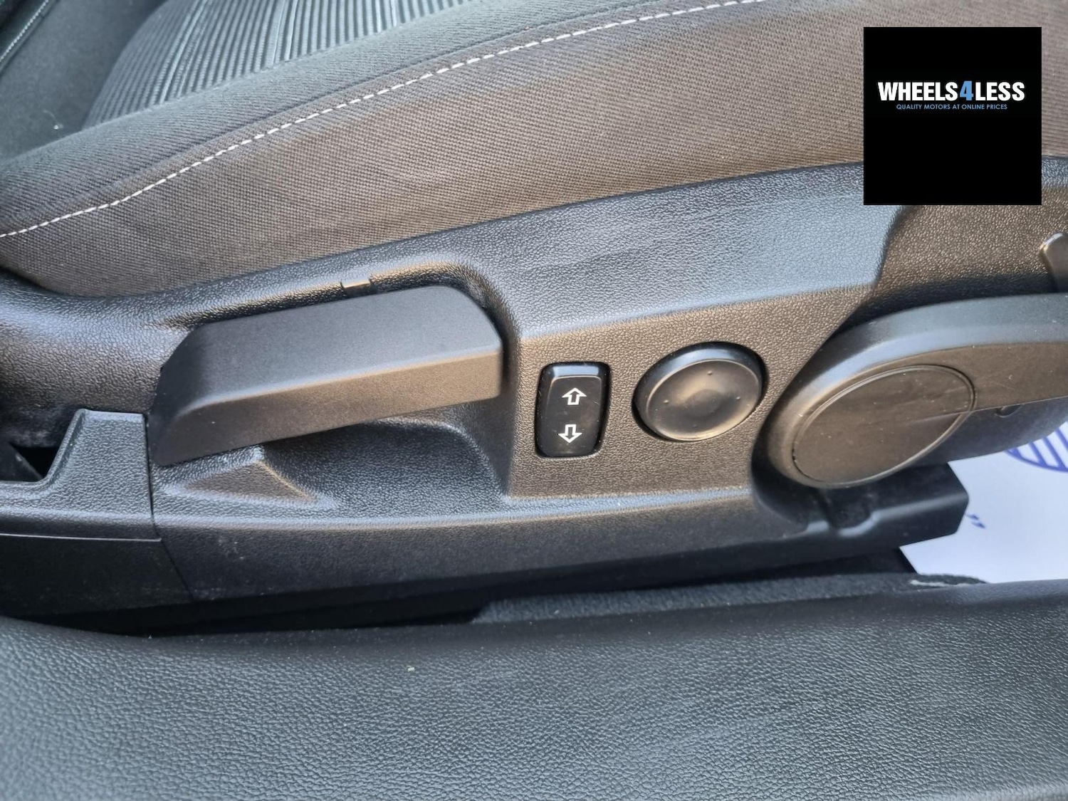 Used Vauxhall Insignia 2015 for sale - 76384587: Photo 12