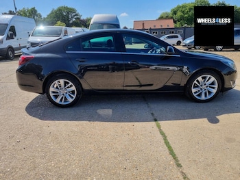Used Vauxhall Insignia 2015 for sale - 76384587: Photo