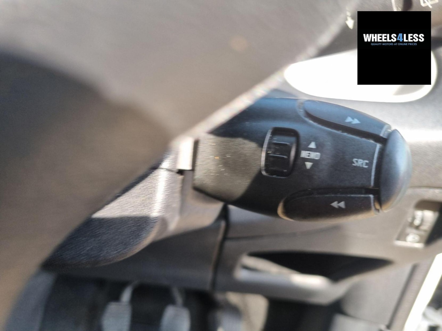 Used Citroen C3 Picasso 2010 for sale - 76384597: Photo 12