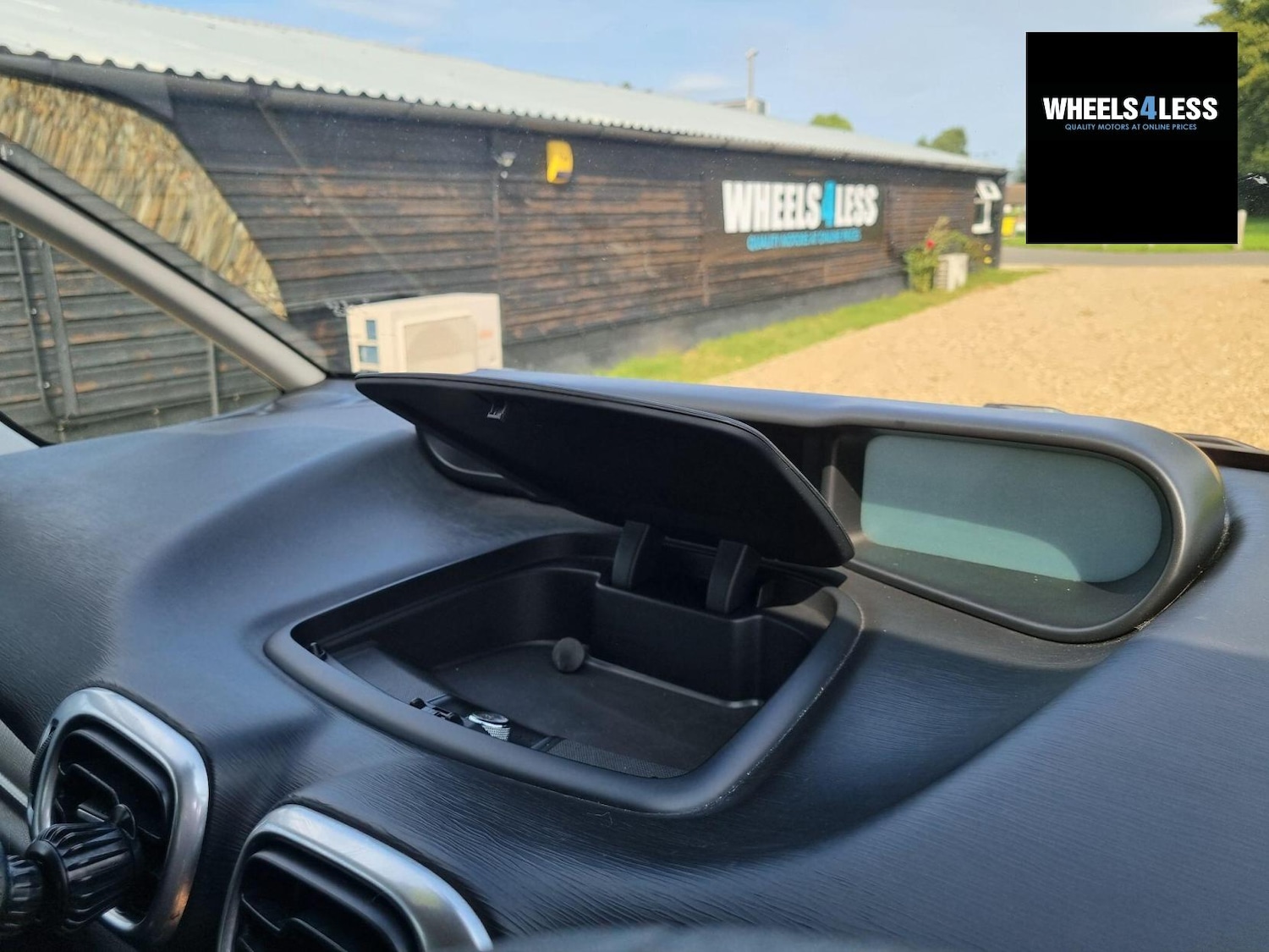 Used Citroen C3 Picasso 2010 for sale - 76384597: Photo 19