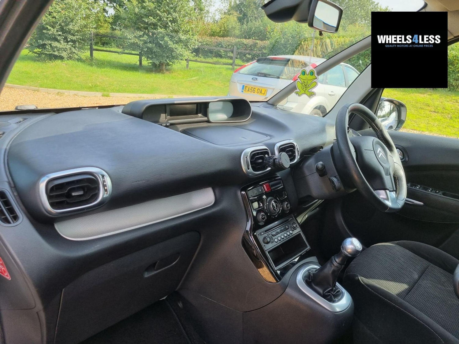 Used Citroen C3 Picasso 2010 for sale - 76384597: Photo 28