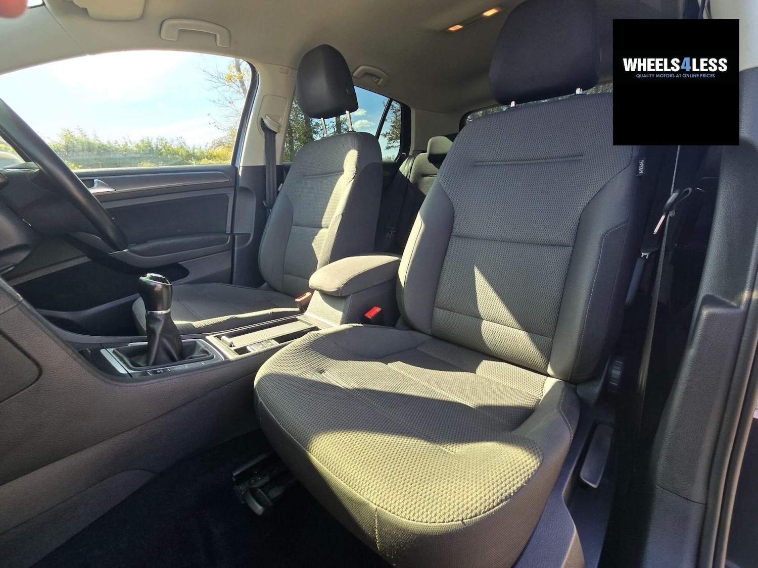 Used Volkswagen Golf 2018 for sale - 76384613: Photo 20